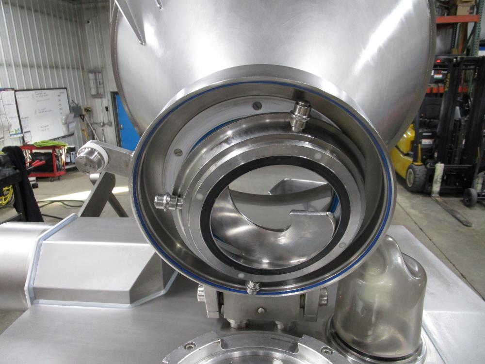 Reiser Vemag Robot HP12E Vacuum Filler with Dough Cutoff